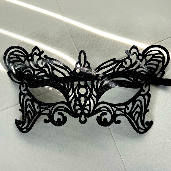 Accessories - Sexy Glitter Hard Lace Carnival Mask.